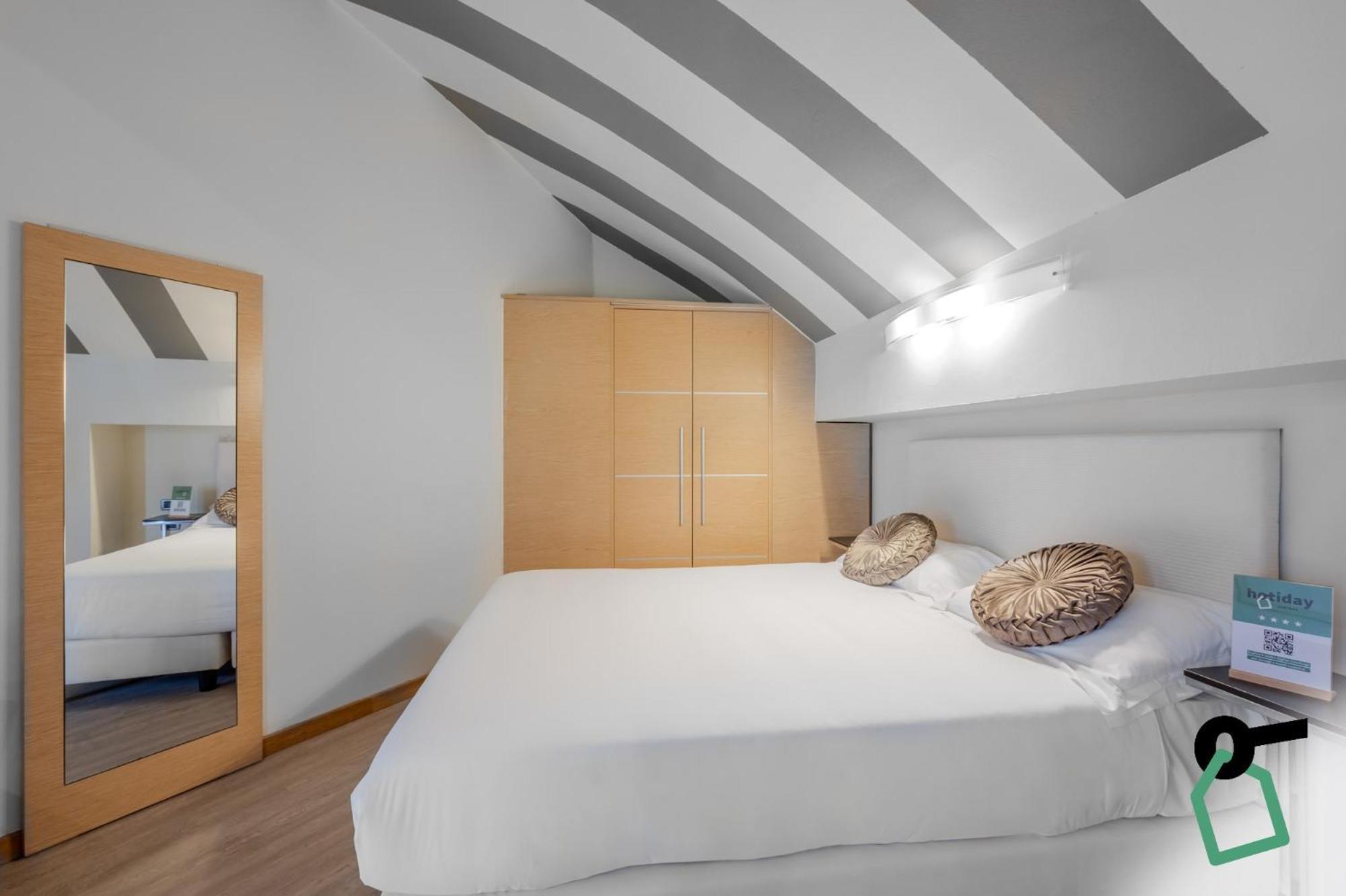 Hotiday Aparthotel Firenze מראה חיצוני תמונה