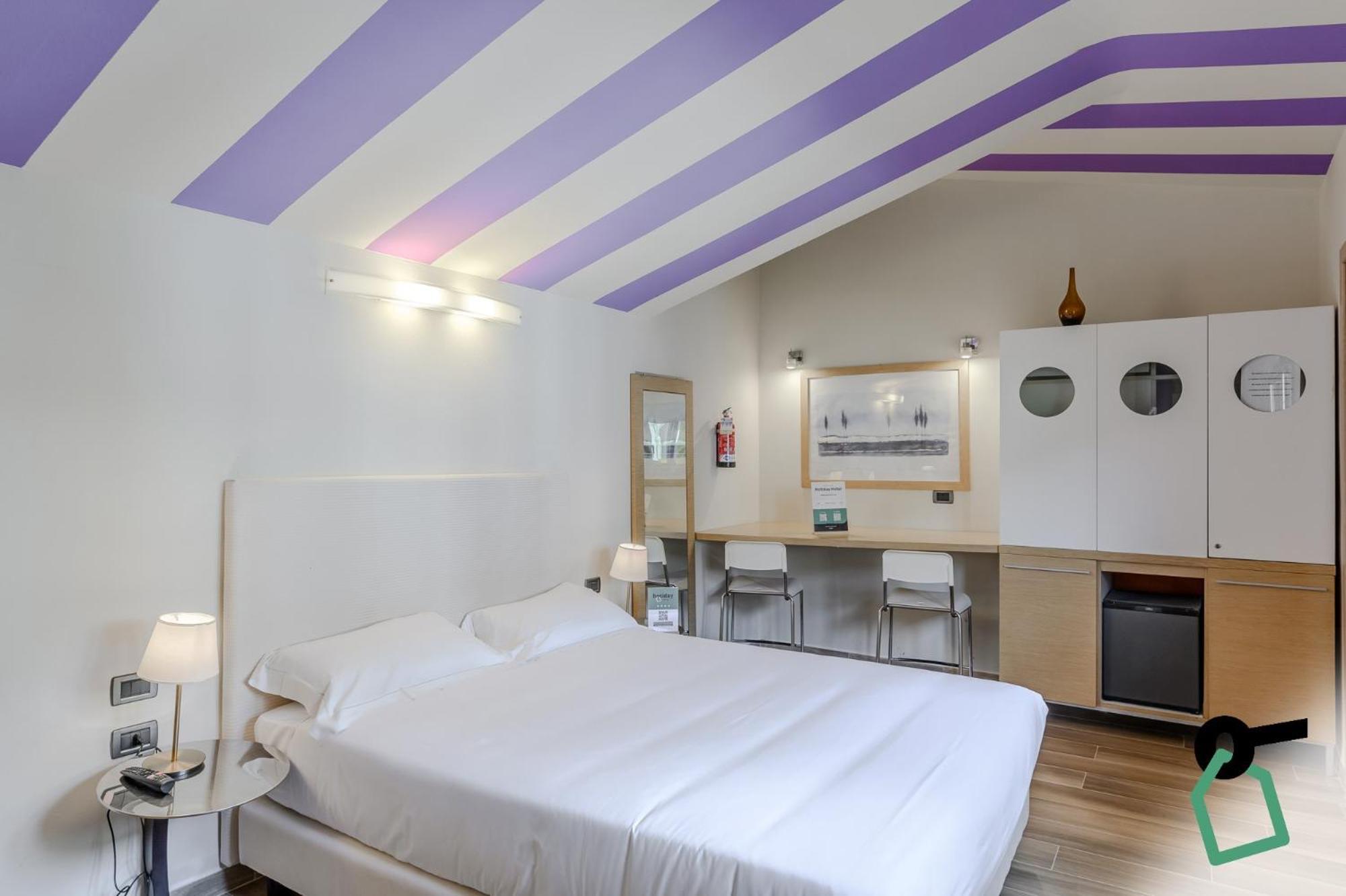 Hotiday Aparthotel Firenze מראה חיצוני תמונה